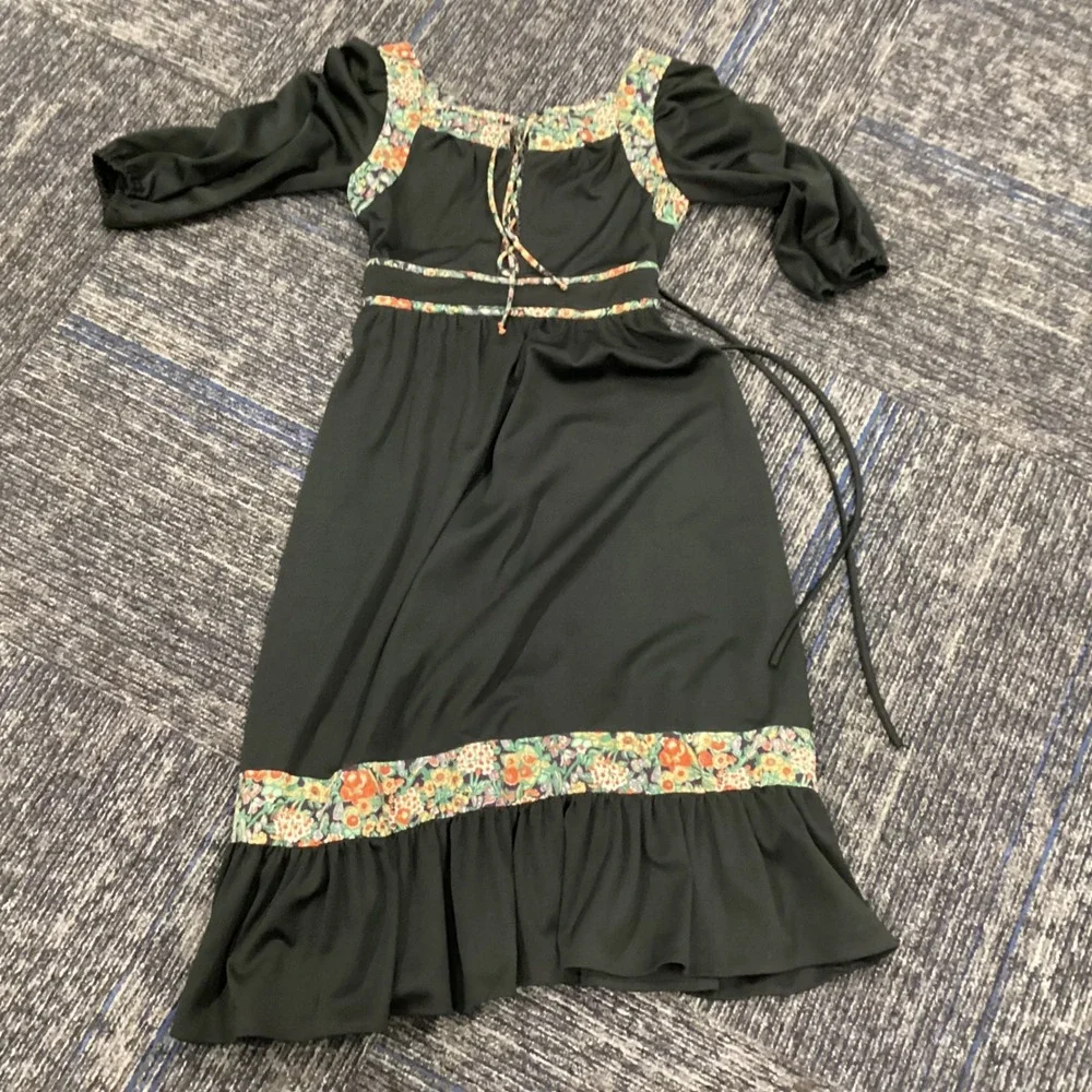 Vintage 70s Kids Black Floral Prairie Dress Lace Up Ruffle Hem Size 5
